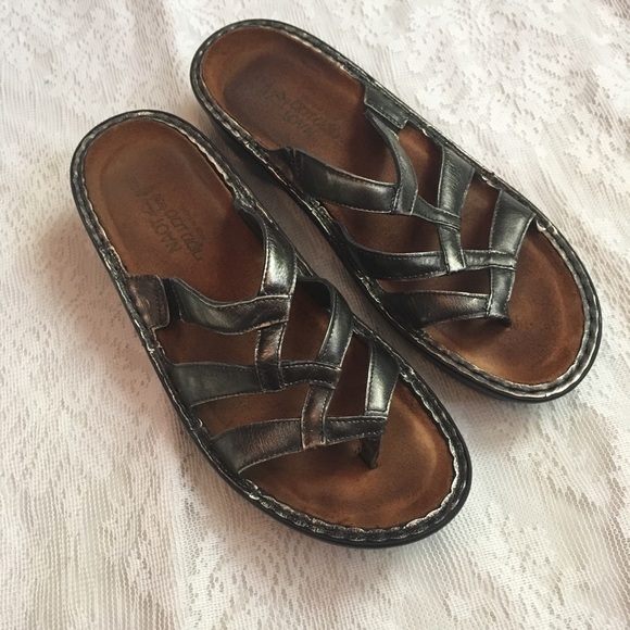 Naot Shoes - Naot metallic criss-cross comfort sandal